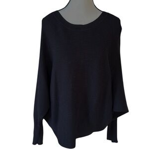 CARMEN by MARC VALVO ladies pull over a crewneck long sleeve black sweater MED